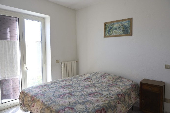 Casa Indipendente in Vendita a Laino Borgo 7 