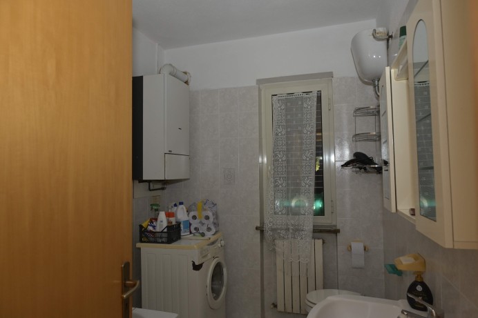 Casa Indipendente in Vendita a Laino Borgo 12 