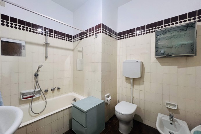 Trilocale in Affitto a San Gregorio 6 