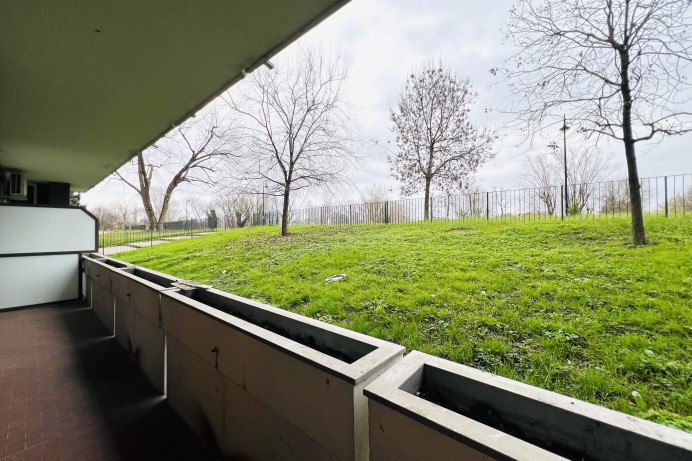 Trilocale in Vendita a San Gregorio 11 