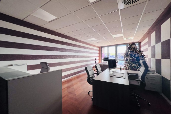 UFFICIO ARREDATO SOPRA 