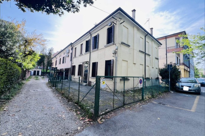 SOLUZIONE SEMI-INDIPENDENTE...