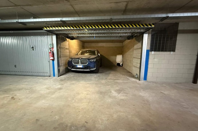 Box Auto in Vendita a Milano 6 