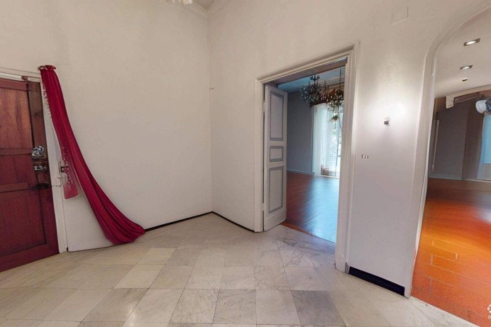 Quadrilocale in Vendita a Genova 32 