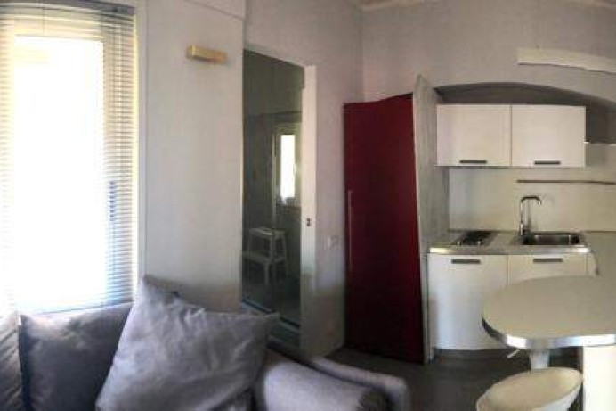 MONOLOCALE IN AFFITTO ULTIM...