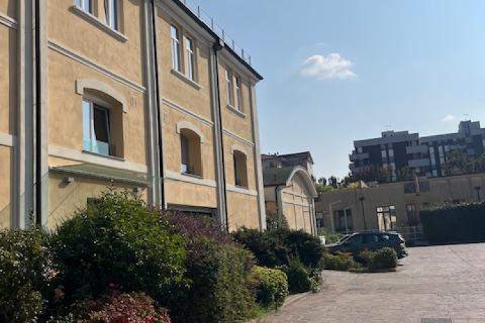 Appartamento in Vendita a Milano 23 