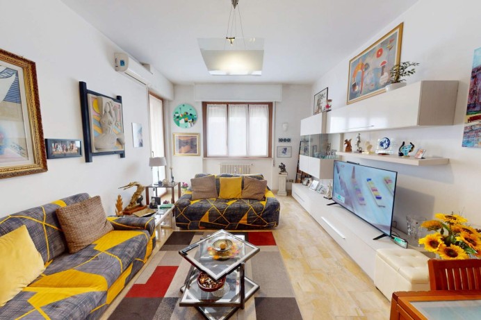 Trilocale con doppia esposi...