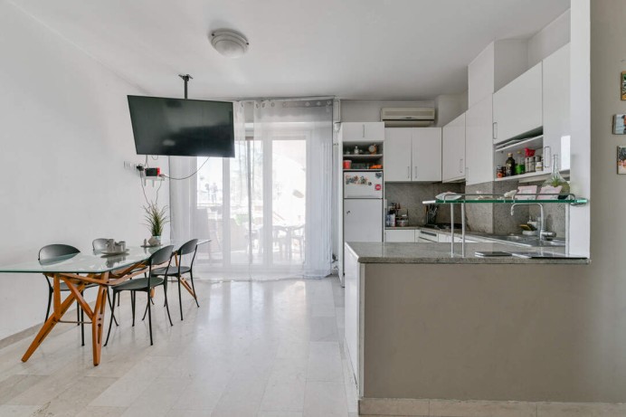 QUADRILOCALE CON DOPPI TERR...