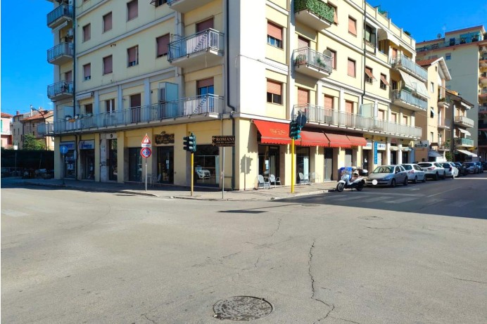 Attività Commerciale in Vendita a San Benedetto Del Tronto 1 