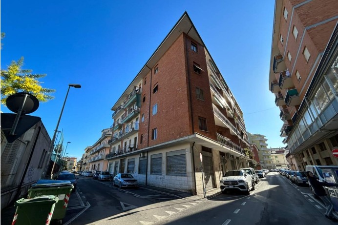 Appartamento in Vendita a San Benedetto Del Tronto 31 