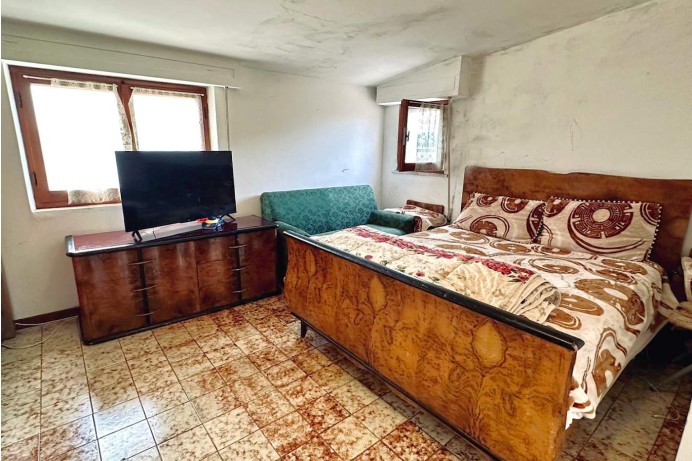 Appartamento in Vendita a Castel Di Lama 4 