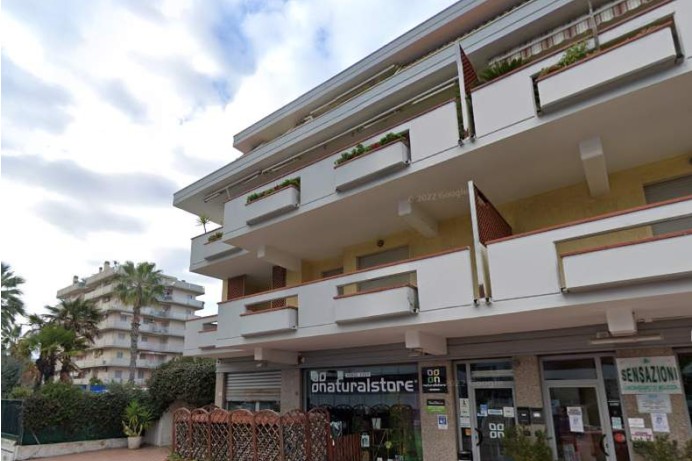 Locale Commerciale in Affitto a San Benedetto Del Tronto 1 