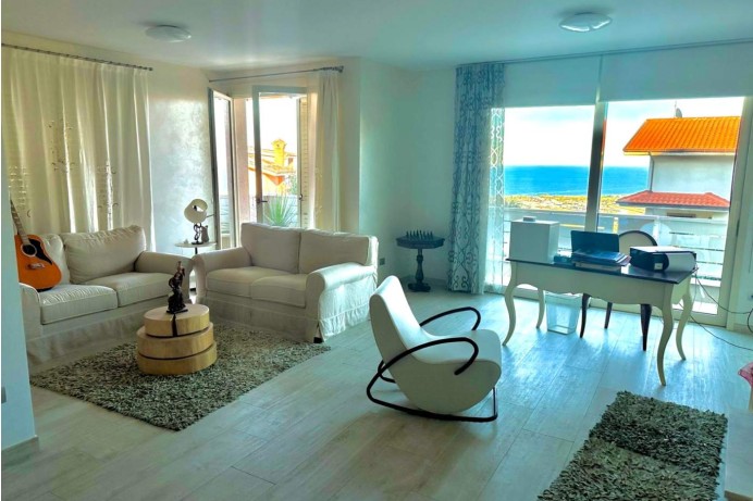 Villa in Vendita a Colonnella 1 