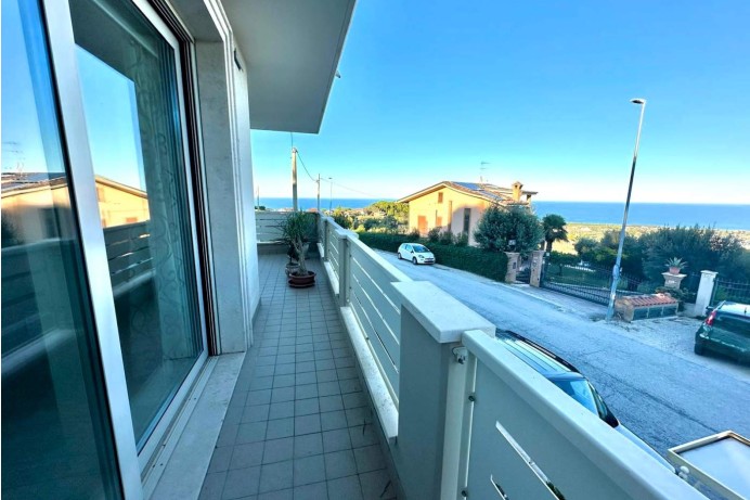 Villa in Vendita a Colonnella 15 