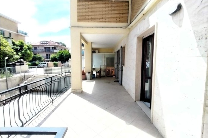 Appartamento in Vendita a San Benedetto Del Tronto 4 