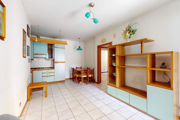 TRILOCALE IN VIA BERTANI, 7...