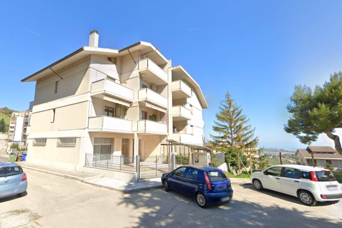 Appartamento in Vendita a Acquaviva Picena 24 