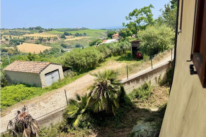 Casa Indipendente in Vendita a San Benedetto Del Tronto 12 