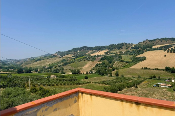 Casa Indipendente in Vendita a San Benedetto Del Tronto 13 