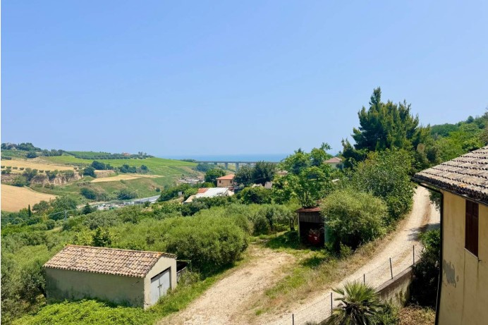 Casa Indipendente in Vendita a San Benedetto Del Tronto 1 