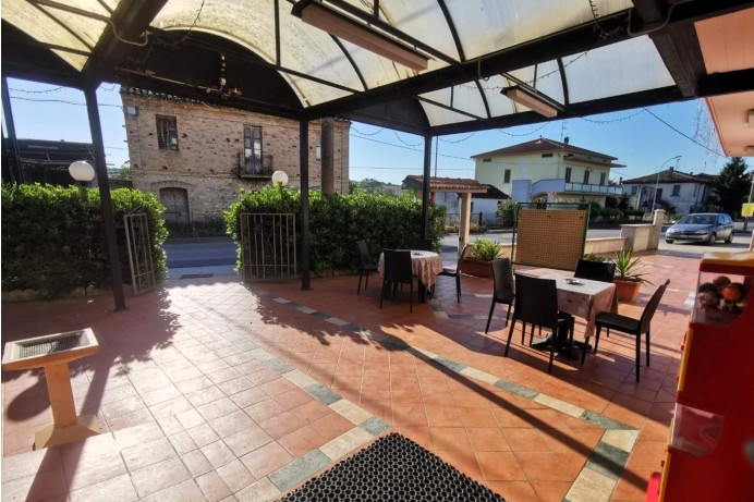 Attività Commerciale in Vendita a Sant'omero 0 