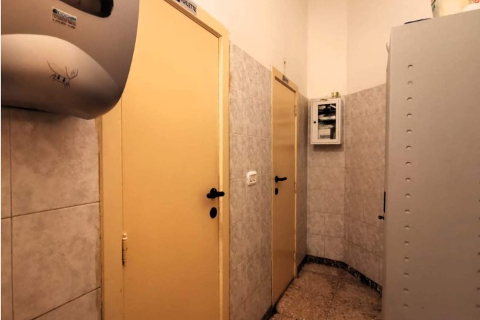Attività Commerciale in Vendita a Sant'omero 16 