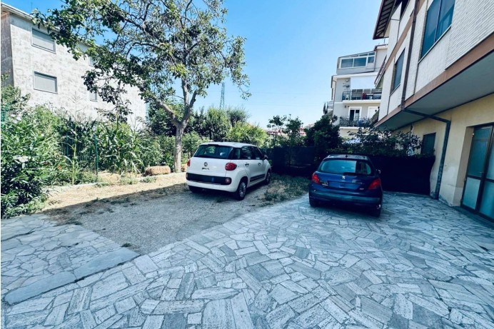 Appartamento in Vendita a San Benedetto Del Tronto 12 