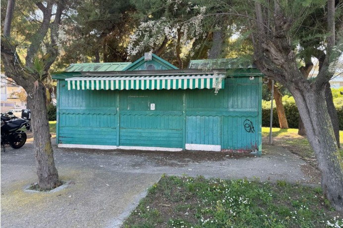 Attività Commerciale in Vendita a San Benedetto  Del Tronto 10 