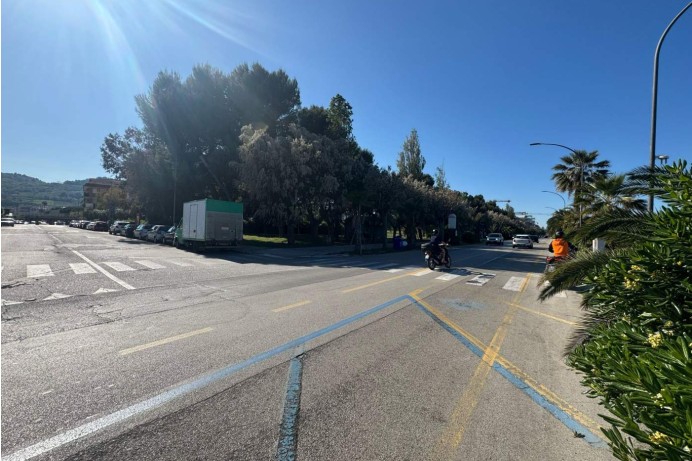 Attività Commerciale in Vendita a San Benedetto  Del Tronto 1 
