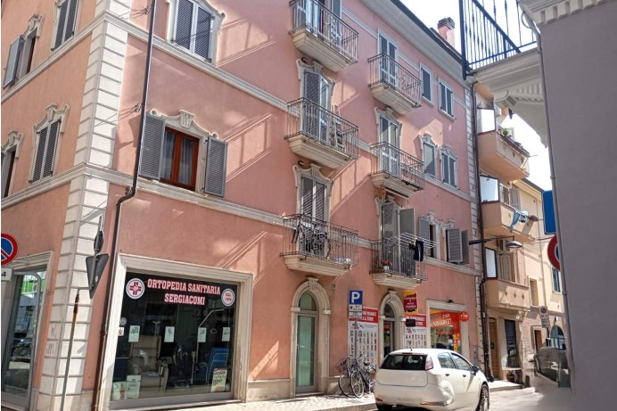 Locale Commerciale in Vendita a San Benedetto Del Tronto 24 