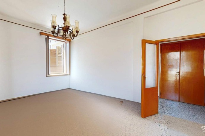 APPARTAMENTO IN VIA MERCANT...