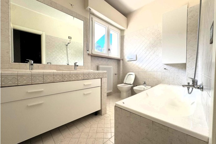 Villa in Vendita a Grottammare 16 