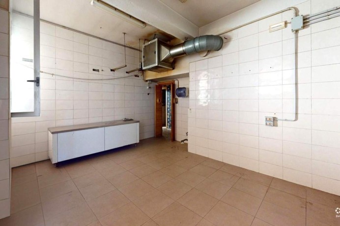 Locale Commerciale in Vendita a San Benedetto Del Tronto 22 