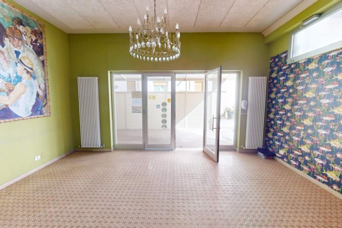 Locale Commerciale in Vendita a San Benedetto Del Tronto 8 