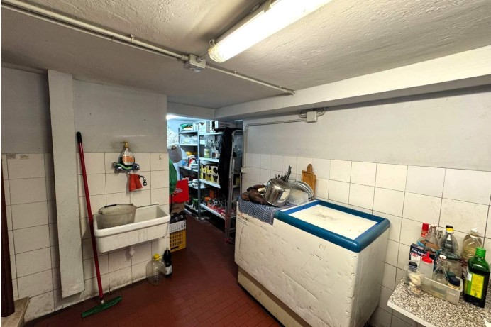 Locale Commerciale in Vendita a San Benedetto Del Tronto 14 