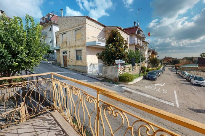 Appartamento in Vendita a San Benedetto Del Tronto 15 