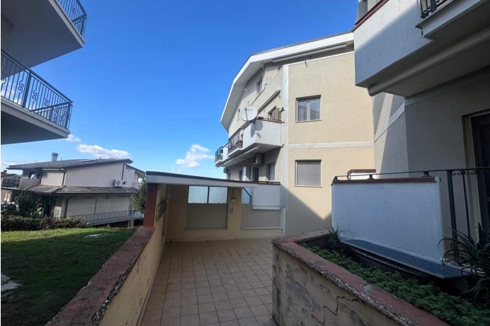 Appartamento in Vendita a Acquaviva Picena 25 