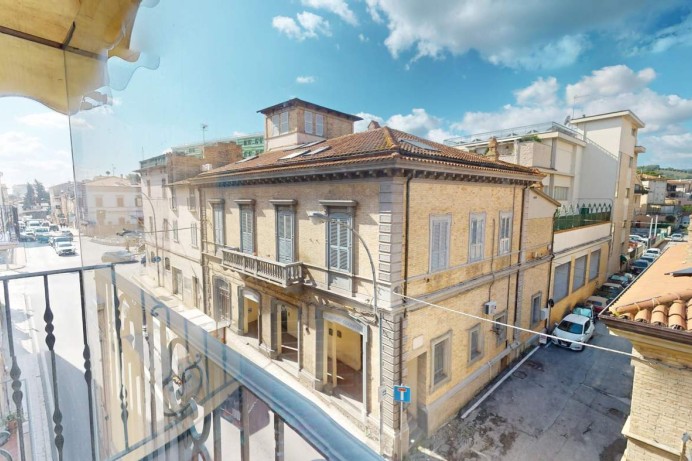 Appartamento in Vendita a San Benedetto Del Tronto 28 