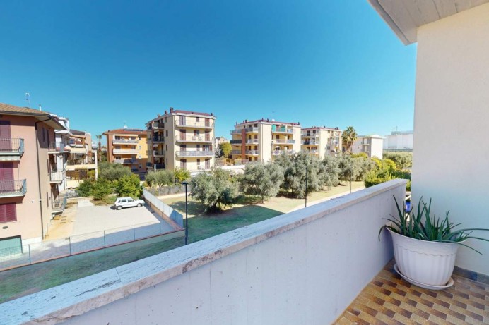 Appartamento in Vendita a San Benedetto Del Tronto 18 