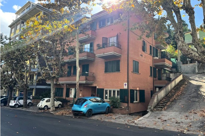 Appartamento in Vendita a Teramo 14 