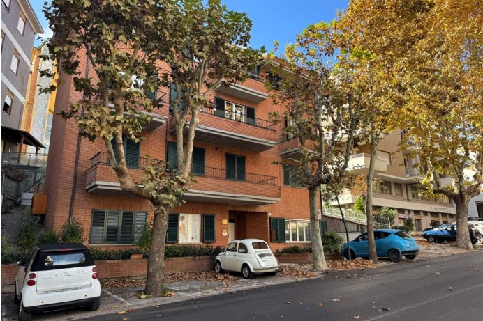 Appartamento in Vendita a Teramo 16 