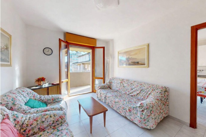 ESCLUSIVO DUPLEX IN VIA IND...