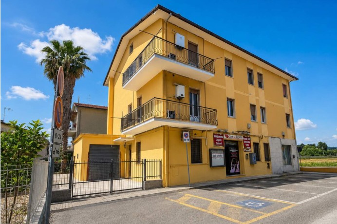 BILOCALE IN VIA DEL CACCIAT...