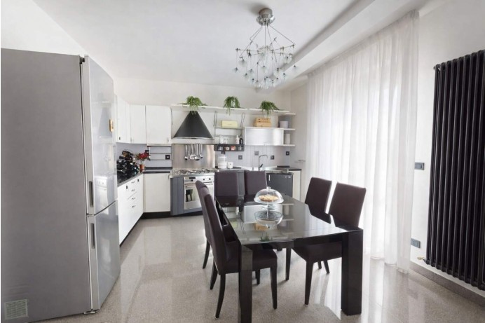 DUPLEX IN VIA MINCIO, 6 POR...