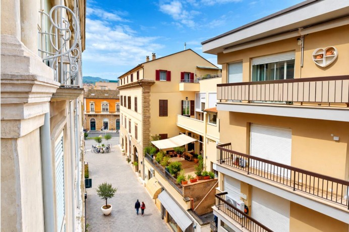 APPARTAMENTO IN VIA FRANCES...