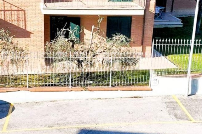 Appartamento in Vendita a Colli Del Tronto 26 