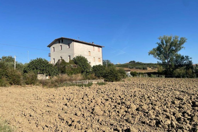 Casa Indipendente in Vendita a Ancarano 1 