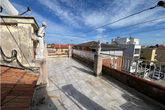 Casa Indipendente in Vendita a San Benedetto Del Tronto 18 