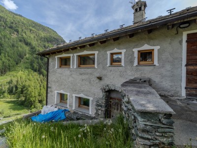locazione di alloggio su due l...