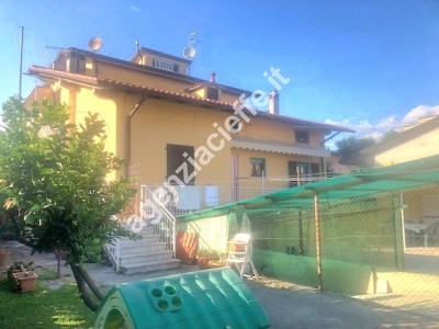 Marina di Massa, porzione di b...